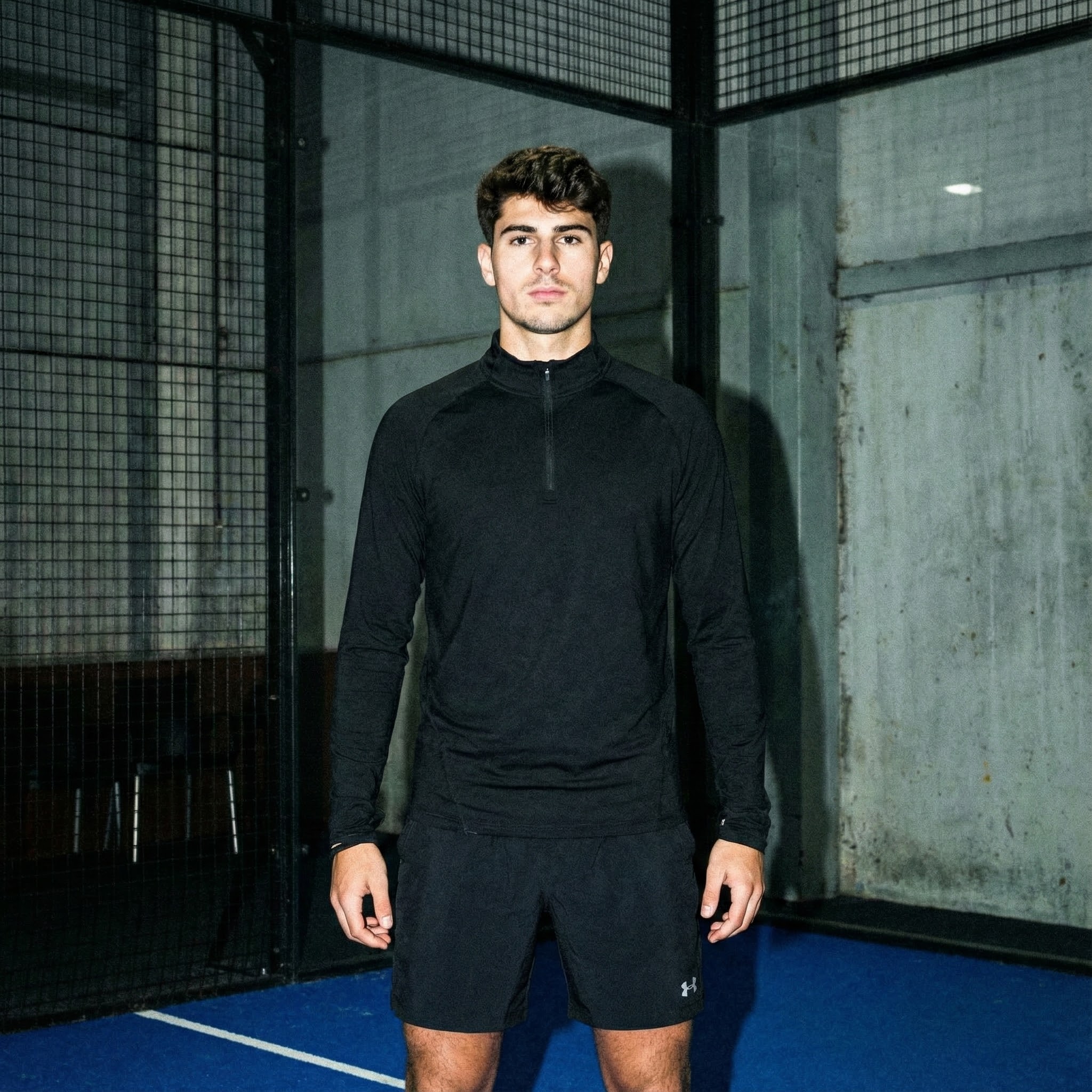 PREMIUM BLACK ACTIVE QUARTER